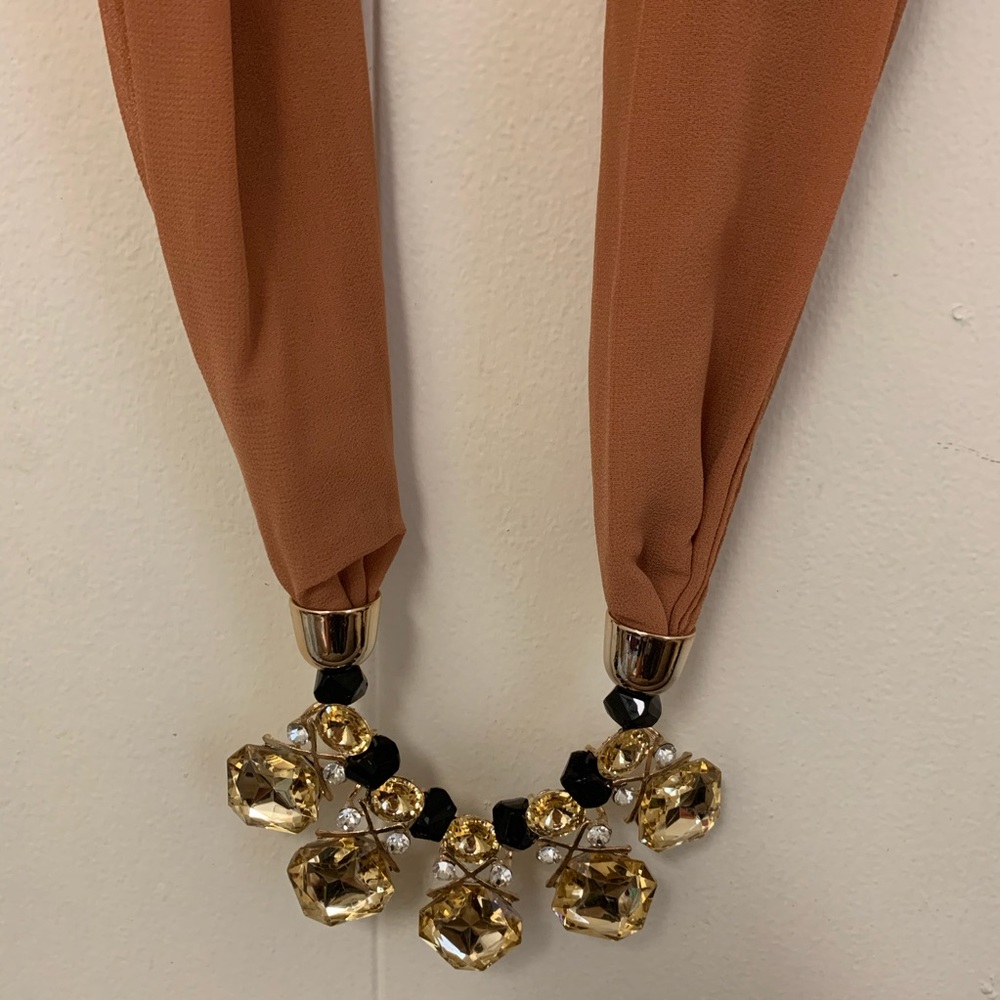 Ethnic Jewelry Style ResinBead Landing Hijab Scarf - Picture 4 of 5